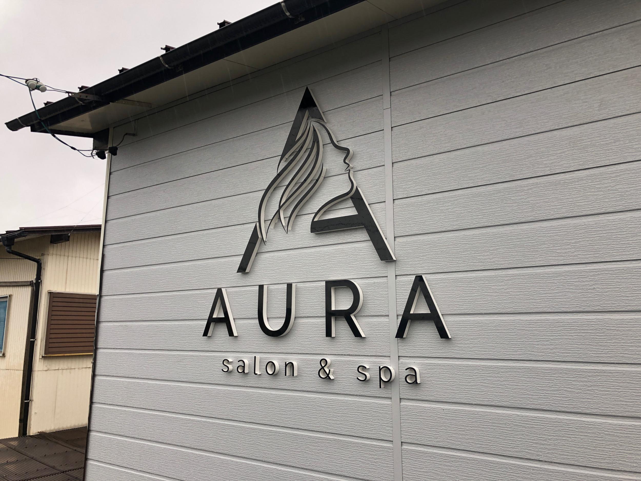 看板サイト:小牧市　AURA様　カルプ看板　壁面看板　立体文字の作業記録