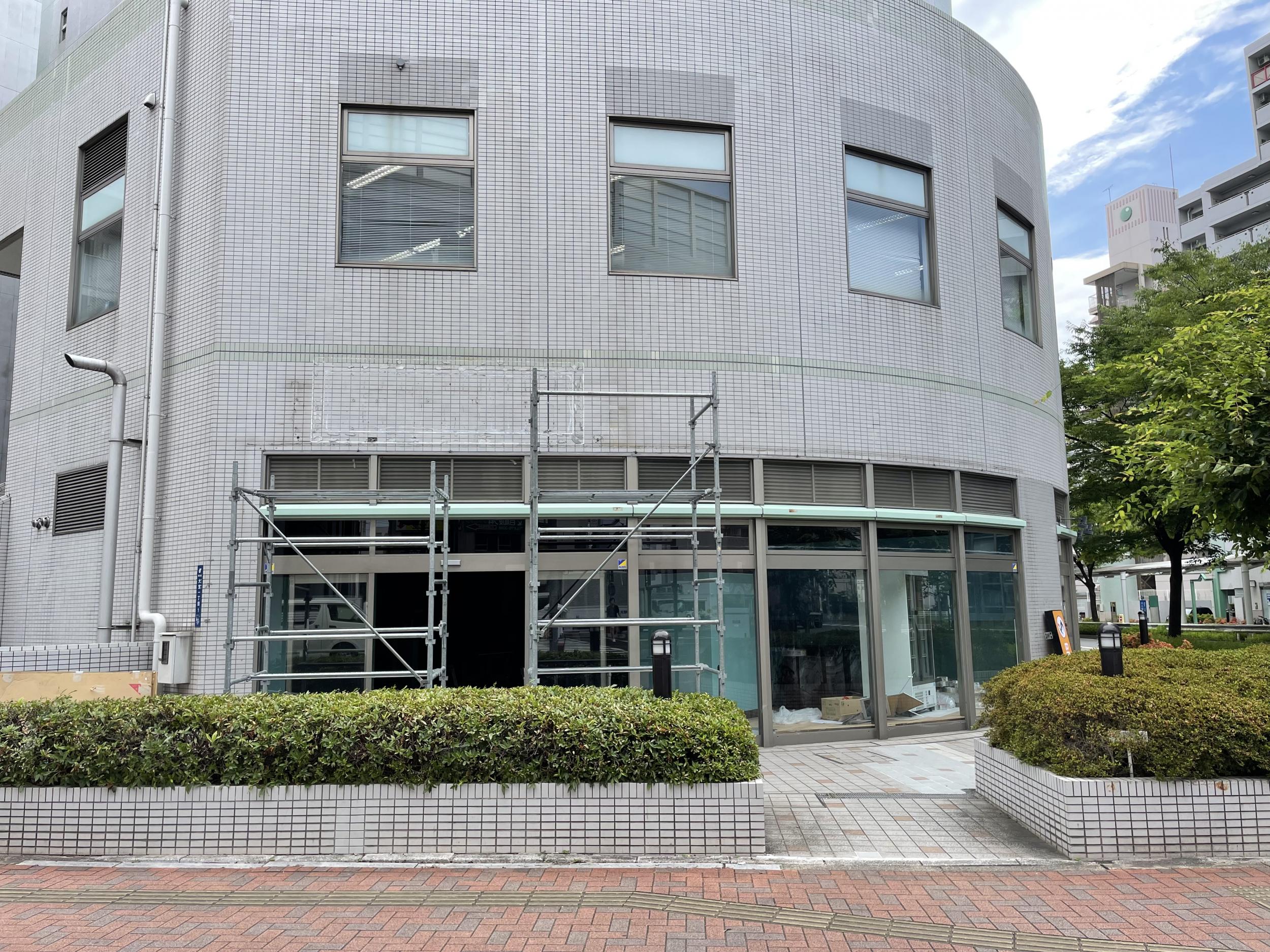 看板サイト:「韓流看板」BROTHER CHICKEN様|カルプ文字袖看板|スタンド|ネオン看板|インクジェット|韓国料理屋の看板の作業記録